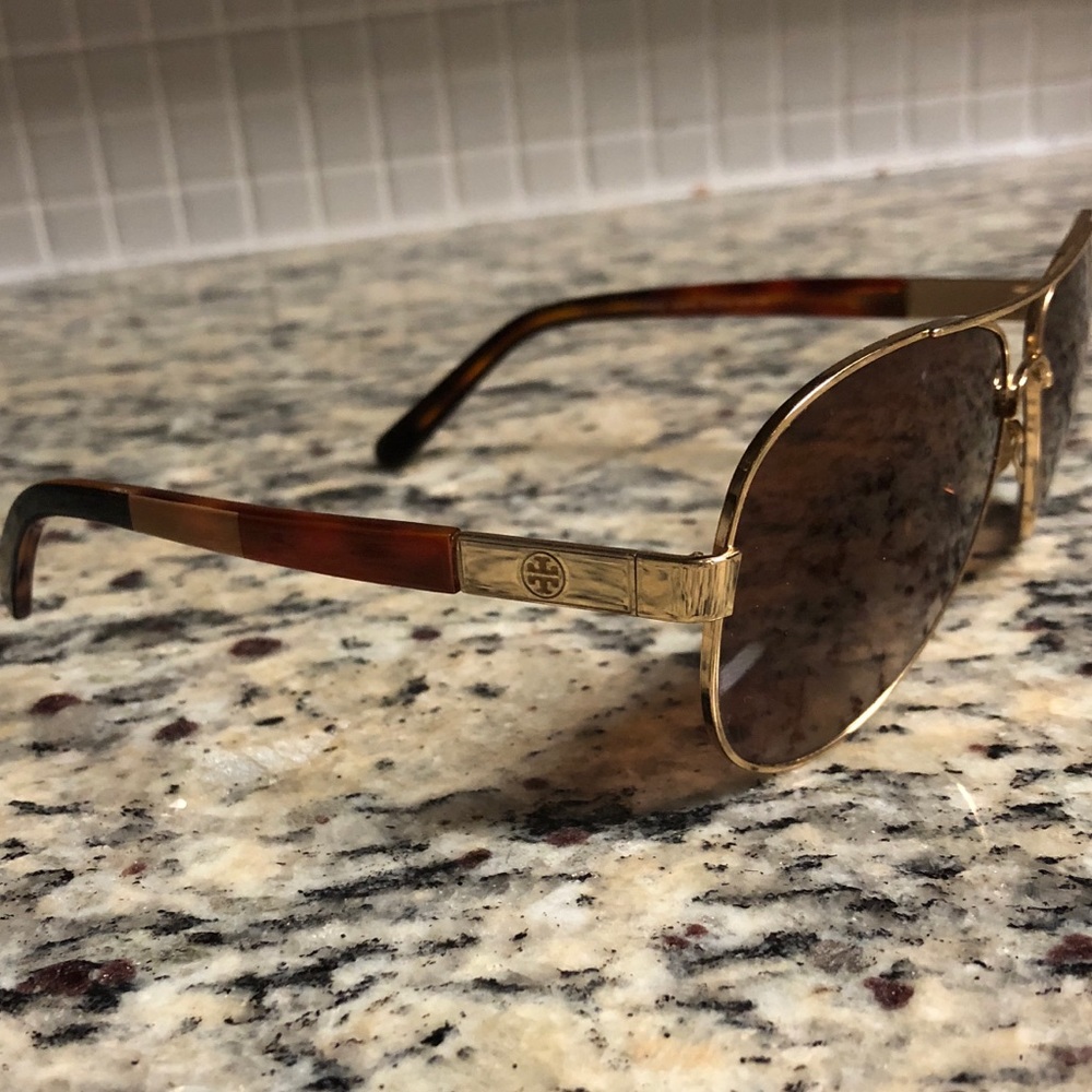 Tory Burch Aviators